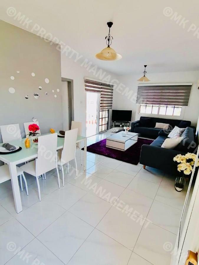 Lysia Sea-View Apartment Larnaca Exterior foto